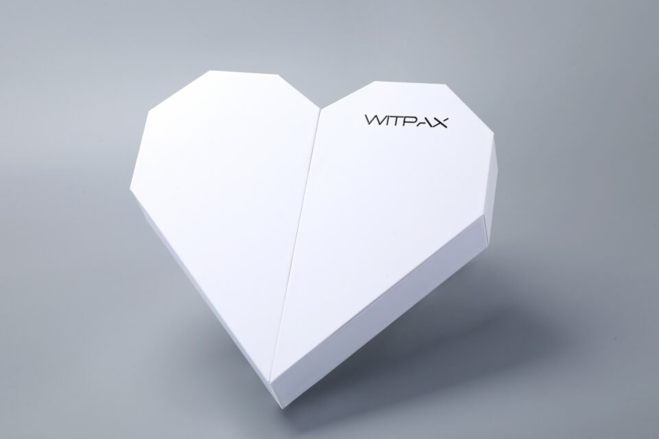 Heart-shaped flip box type 2