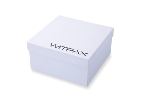 Flip-lid box with inserts