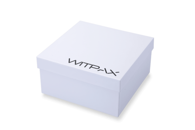 Flip-lid box with inserts