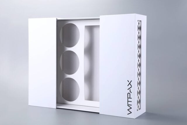 Double-sided sliding rigid boxes