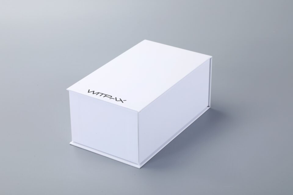 Book-style rigid boxes