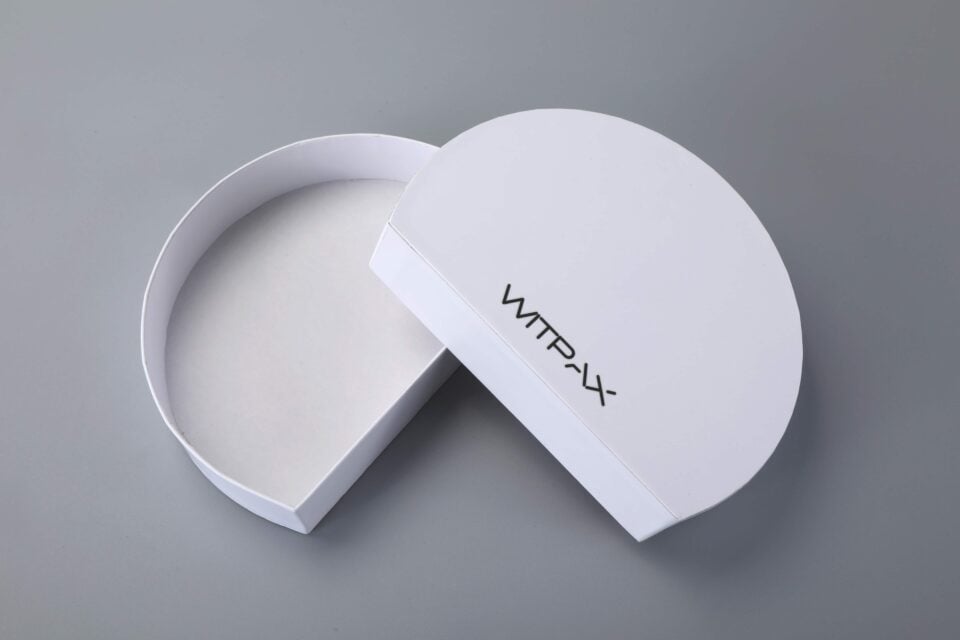 Custom shaped lift-off lid boxes