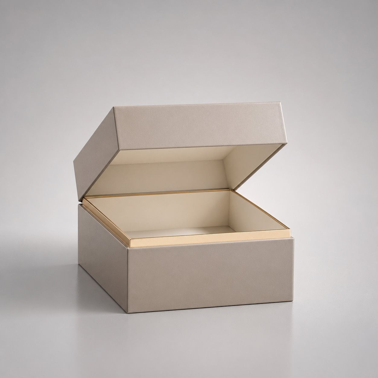 Custom lift-off lid cosmetic box packaging feature image showing Polished Finish: Chic & Compact Protection