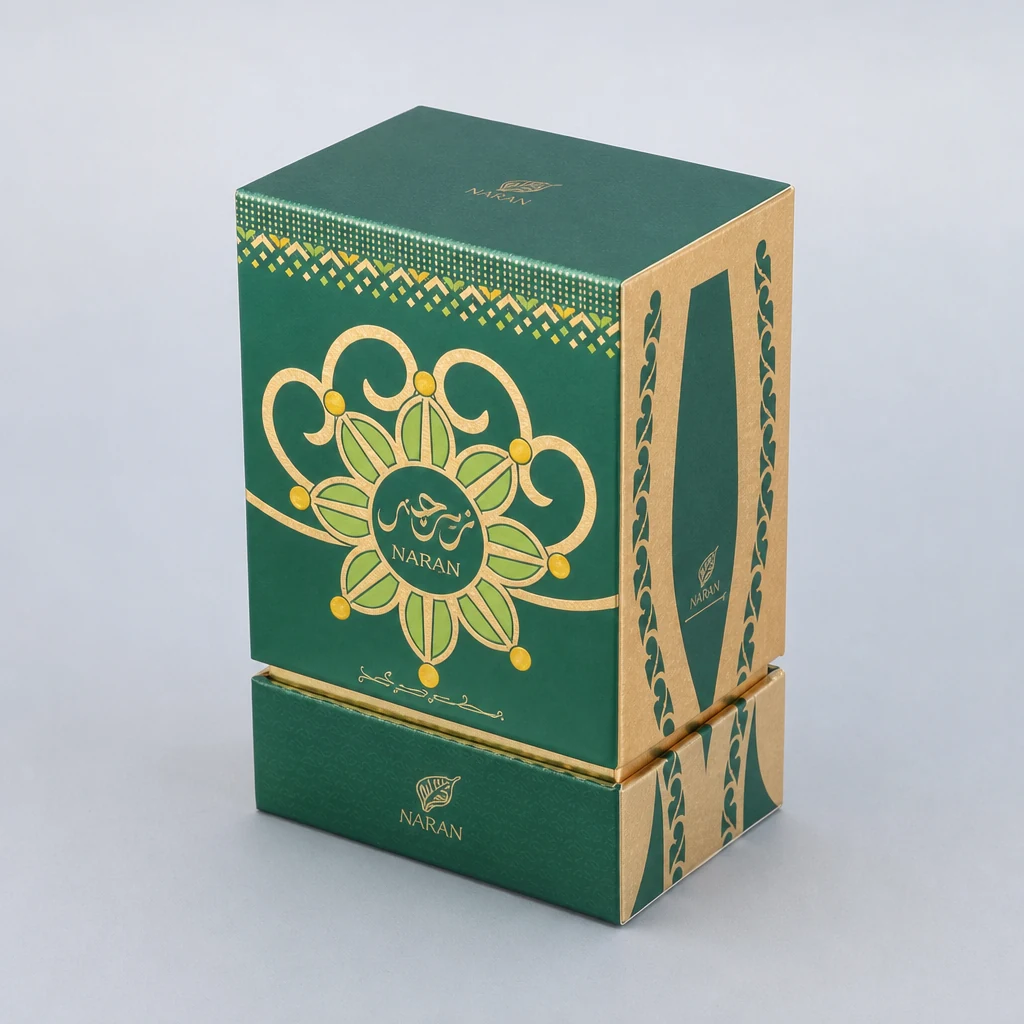 Handmade foil stamping lid and base box packaging box top angle