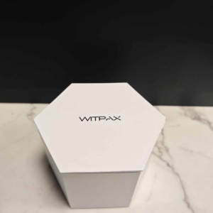 Hexagonal three-layer rigid boxes