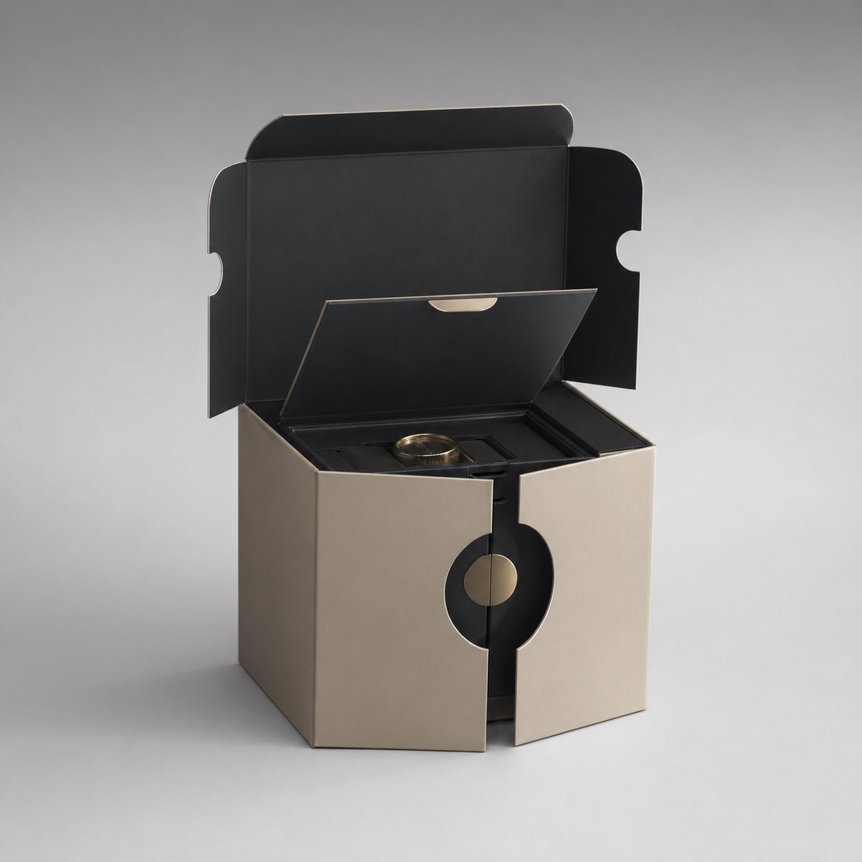 Folding carton type 7 packaging feature image showing Interactive Brand: Engaging Opening Rituals