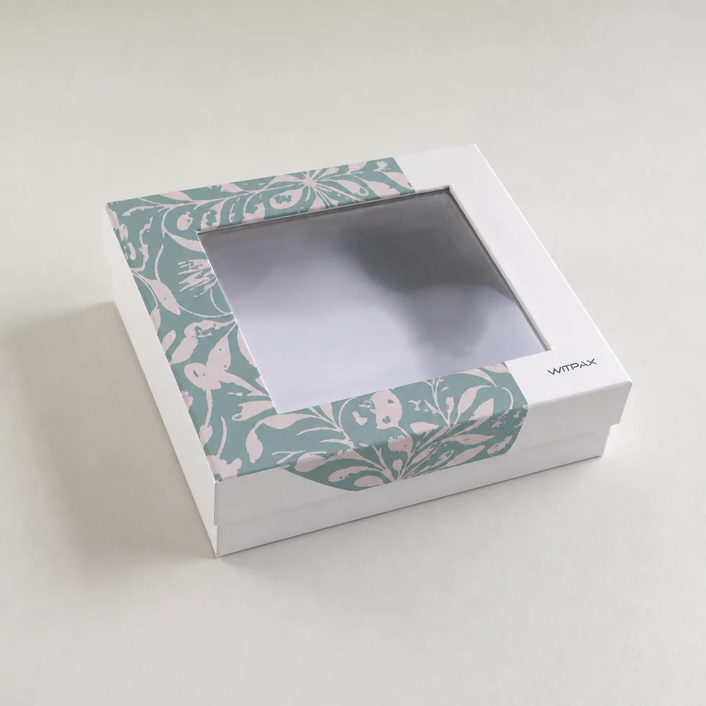 Rigid window box with floral lid frame and white side walls