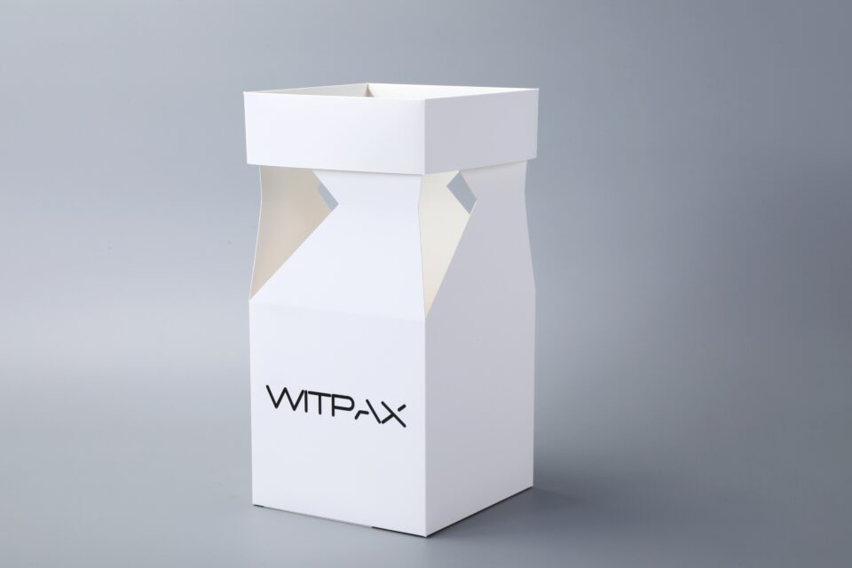 Special-shaped folding carton