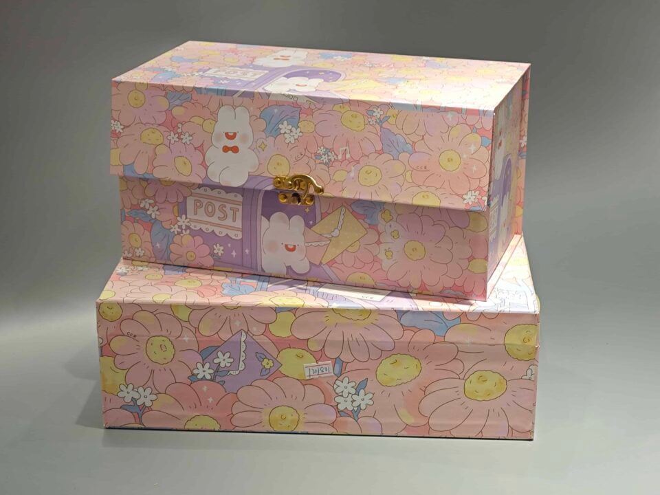 Custom cute flip-top gift box with lock - Image 4