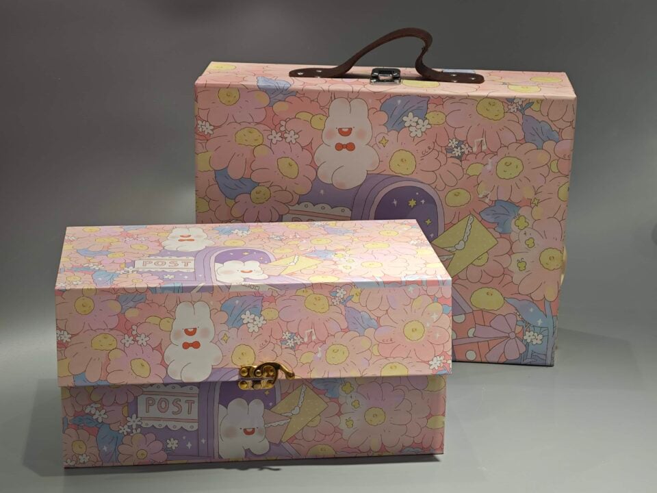 Custom cute flip-top gift box with lock - Image 3