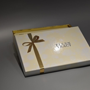 custom lift-off lid box with ribbon