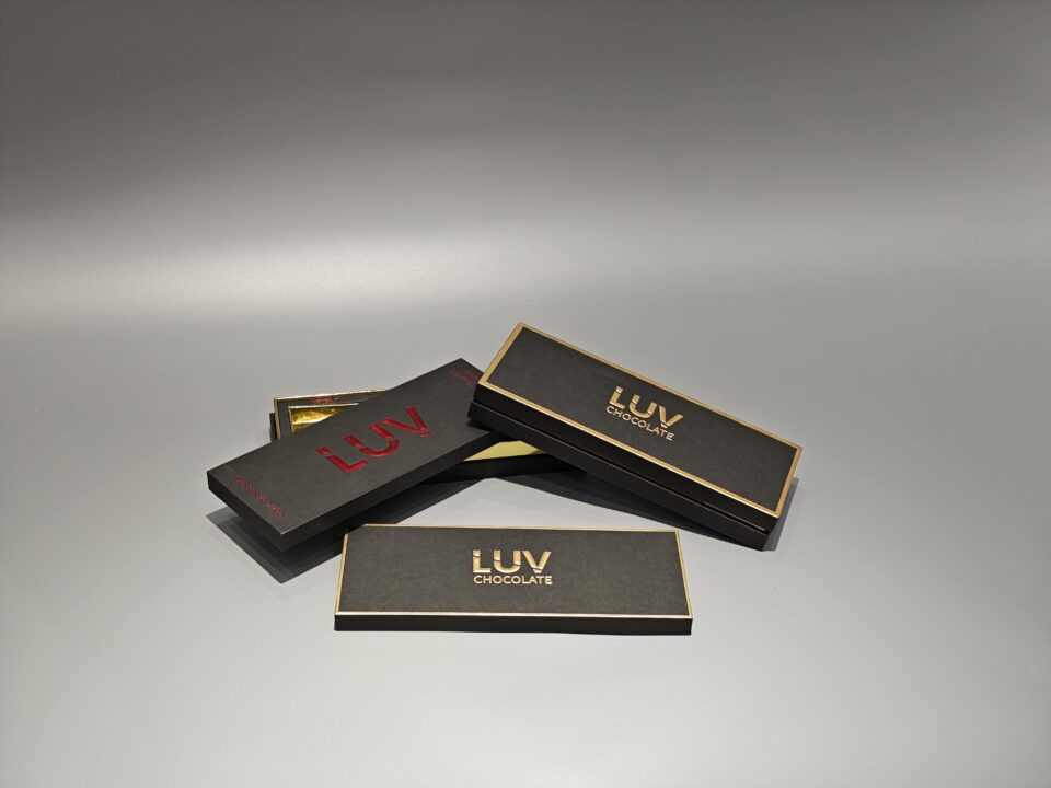 custom lift-off lid chocolate box