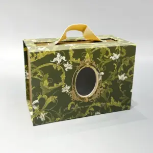 custom magnetic closure gift box with window