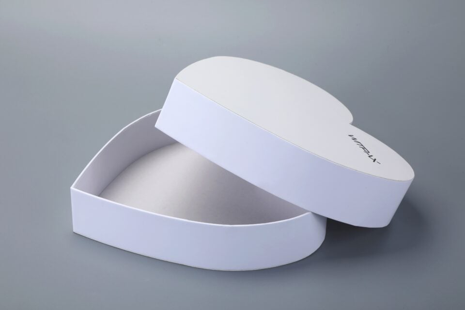 Heart-shaped lift-off lid boxes - Image 5