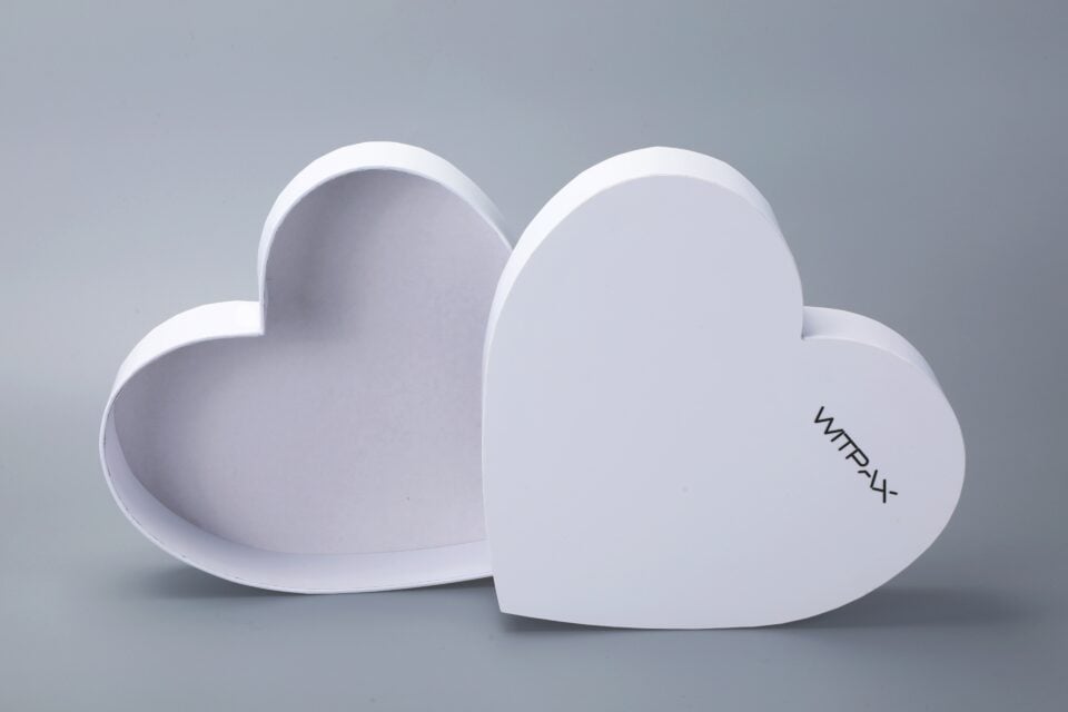 Heart-shaped lift-off lid boxes - Image 2