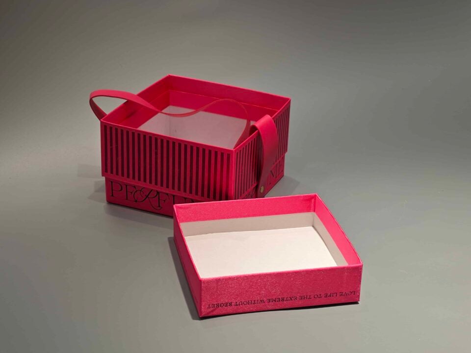 正方形天地盖手提礼品盒 (3)